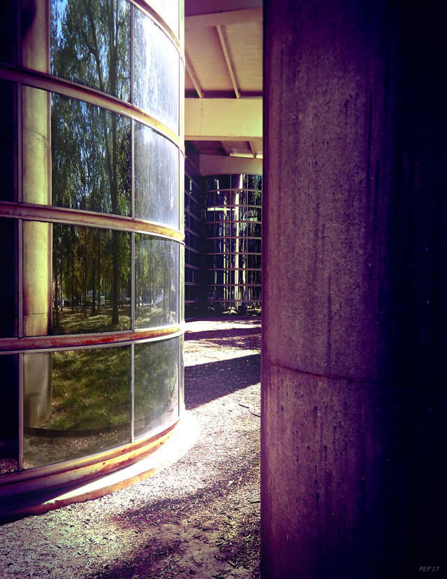 Columns And Mirrors