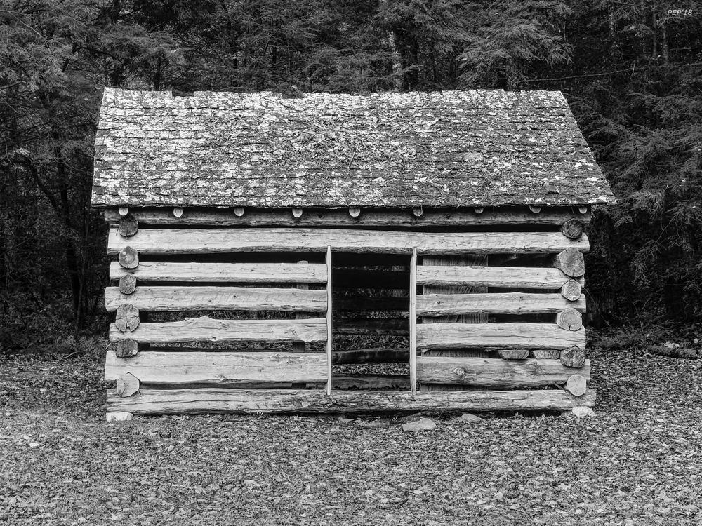Cades Cove Cabin