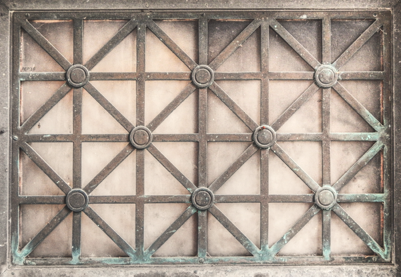 Vintage Grate