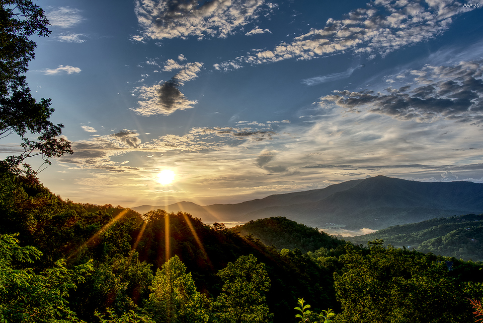 Sunrise In The Smokies